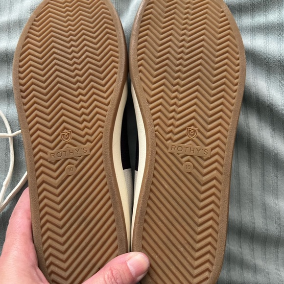 Rothy’s berry block lace ups - Picture 6 of 6